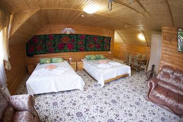 Полулюкс (для 4 взрослых) в Отеле Торба